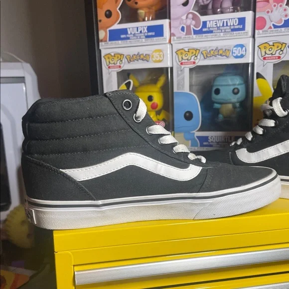 Vans women High-Top Sneakers - Black and White - Picture 6 of 7